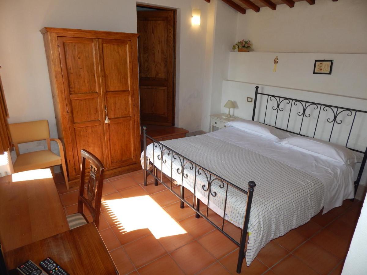 Fullino Nero Rta - Residenza Turistico Alberghiera Siena Bagian luar foto