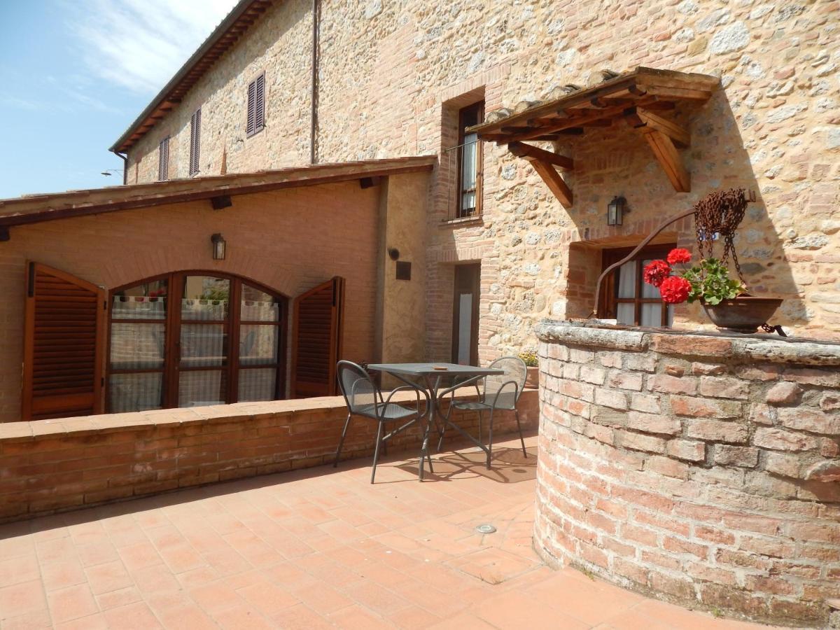 Fullino Nero Rta - Residenza Turistico Alberghiera Siena Bagian luar foto