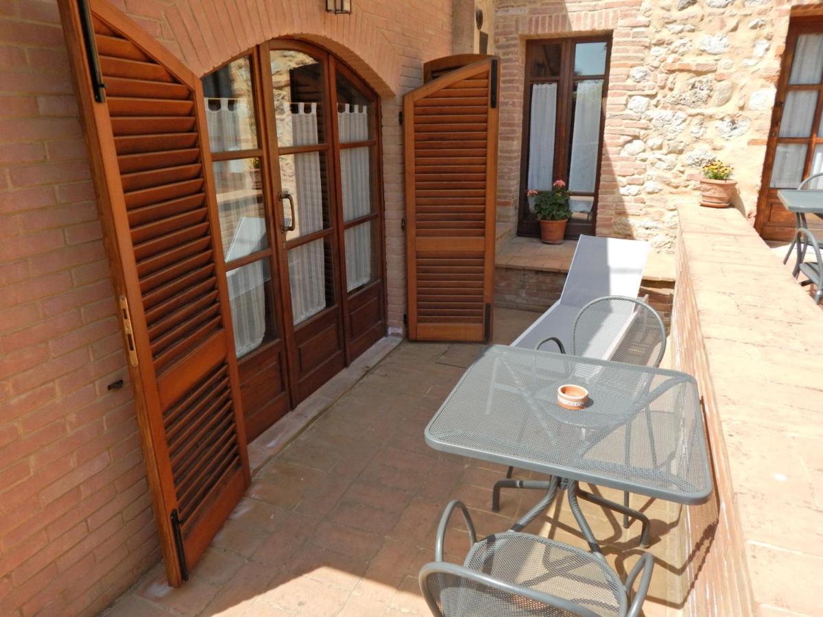 Fullino Nero Rta - Residenza Turistico Alberghiera Siena Bagian luar foto