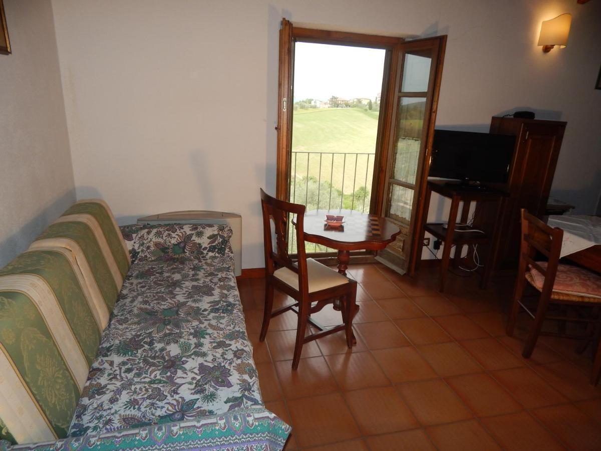 Fullino Nero Rta - Residenza Turistico Alberghiera Siena Bagian luar foto