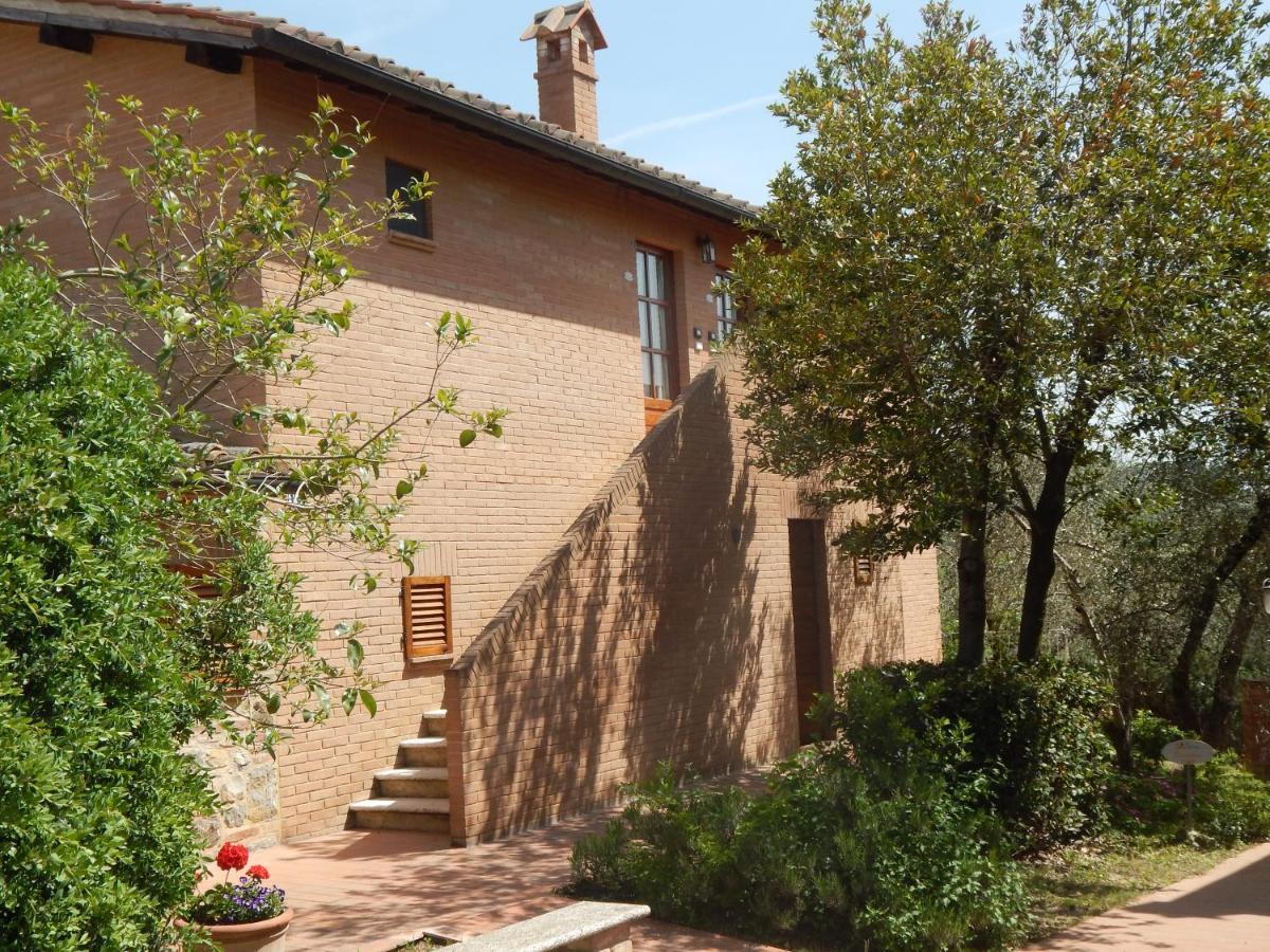 Fullino Nero Rta - Residenza Turistico Alberghiera Siena Bagian luar foto