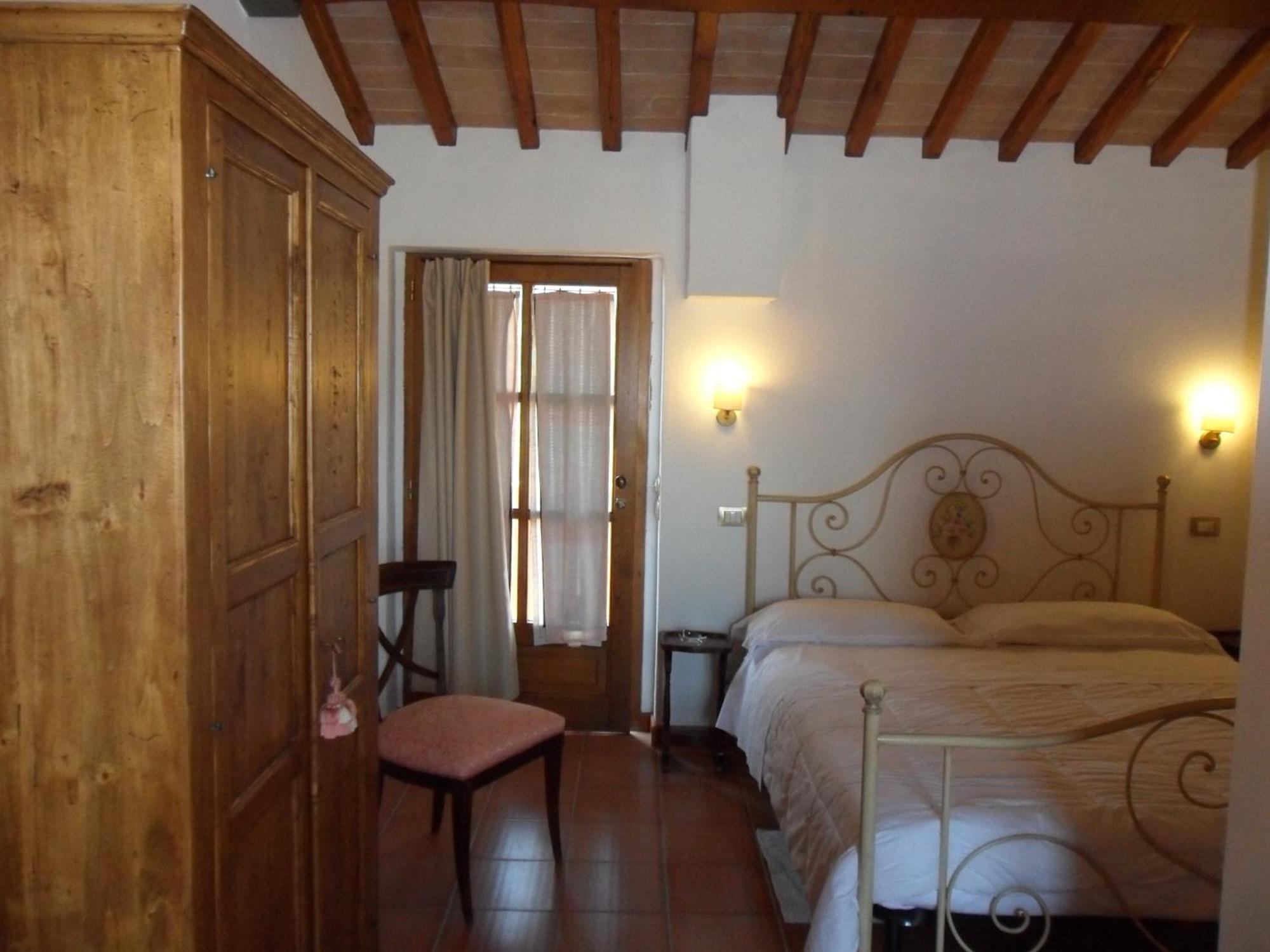 Fullino Nero Rta - Residenza Turistico Alberghiera Siena Bagian luar foto