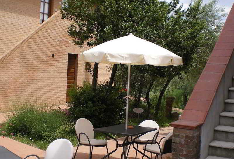 Fullino Nero Rta - Residenza Turistico Alberghiera Siena Bagian luar foto