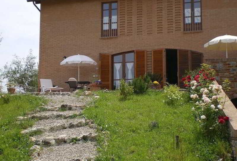 Fullino Nero Rta - Residenza Turistico Alberghiera Siena Bagian luar foto