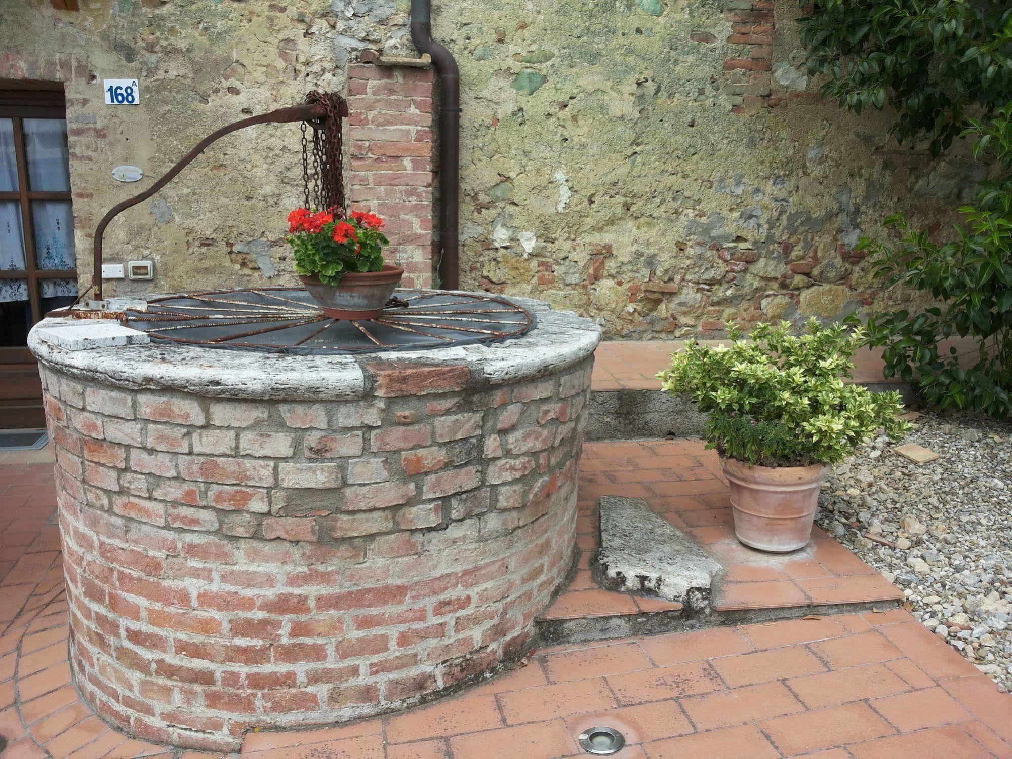 Fullino Nero Rta - Residenza Turistico Alberghiera Siena Bagian luar foto