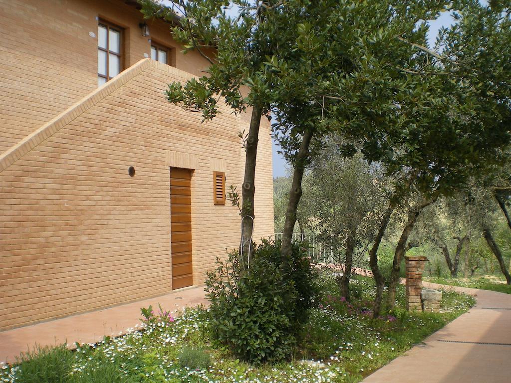 Fullino Nero Rta - Residenza Turistico Alberghiera Siena Bagian luar foto